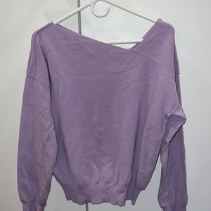 Line and Dot lilac sweater